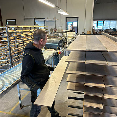 Werkplaats corner flooring