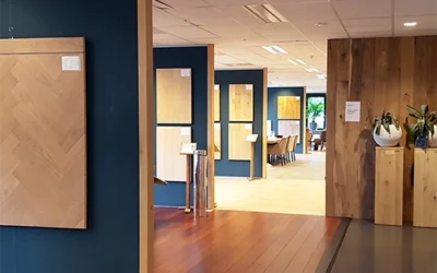 Waarom vloerverwarming installateurs vaak ‘nee’ zegt tegen een houten vloer (en waarom dat niet terecht is)